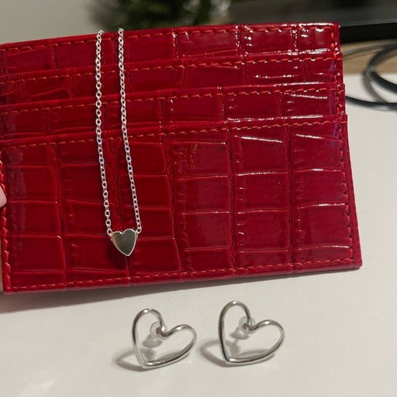 🌹SILVER HEART NECKLACE/EARRINGS & RED CARDHOLDER - Picture 6 of 6